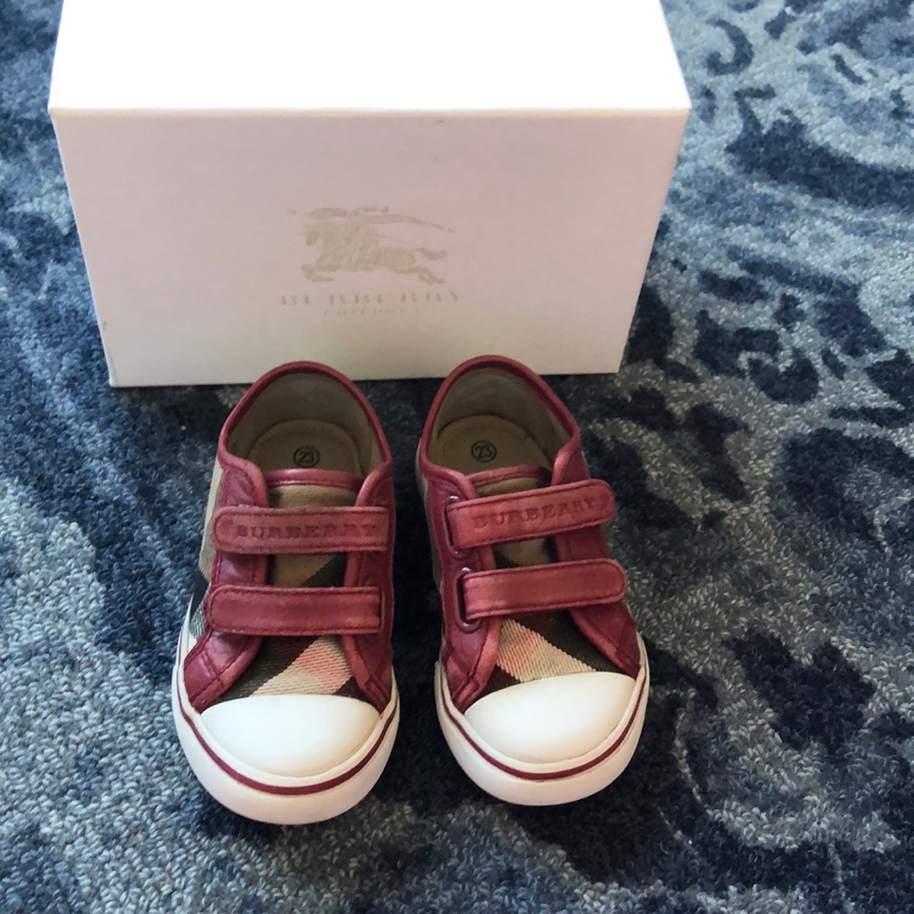 Kids Burberry Trainer Shoe size 23/ US 6.5